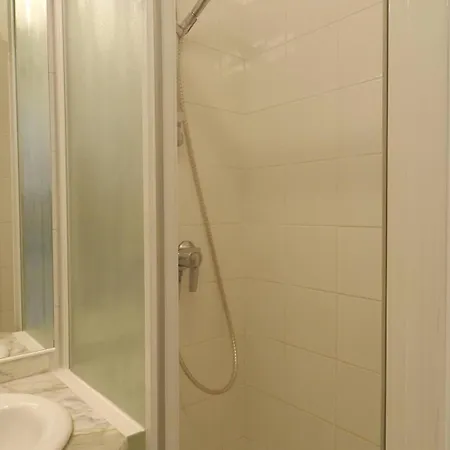 Appartement Bo100-e40 2 Pièces 4 Couchages Les Mimosas